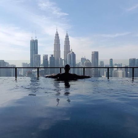 Regalia Exclusive Hostel Kuala Lumpur Esterno foto