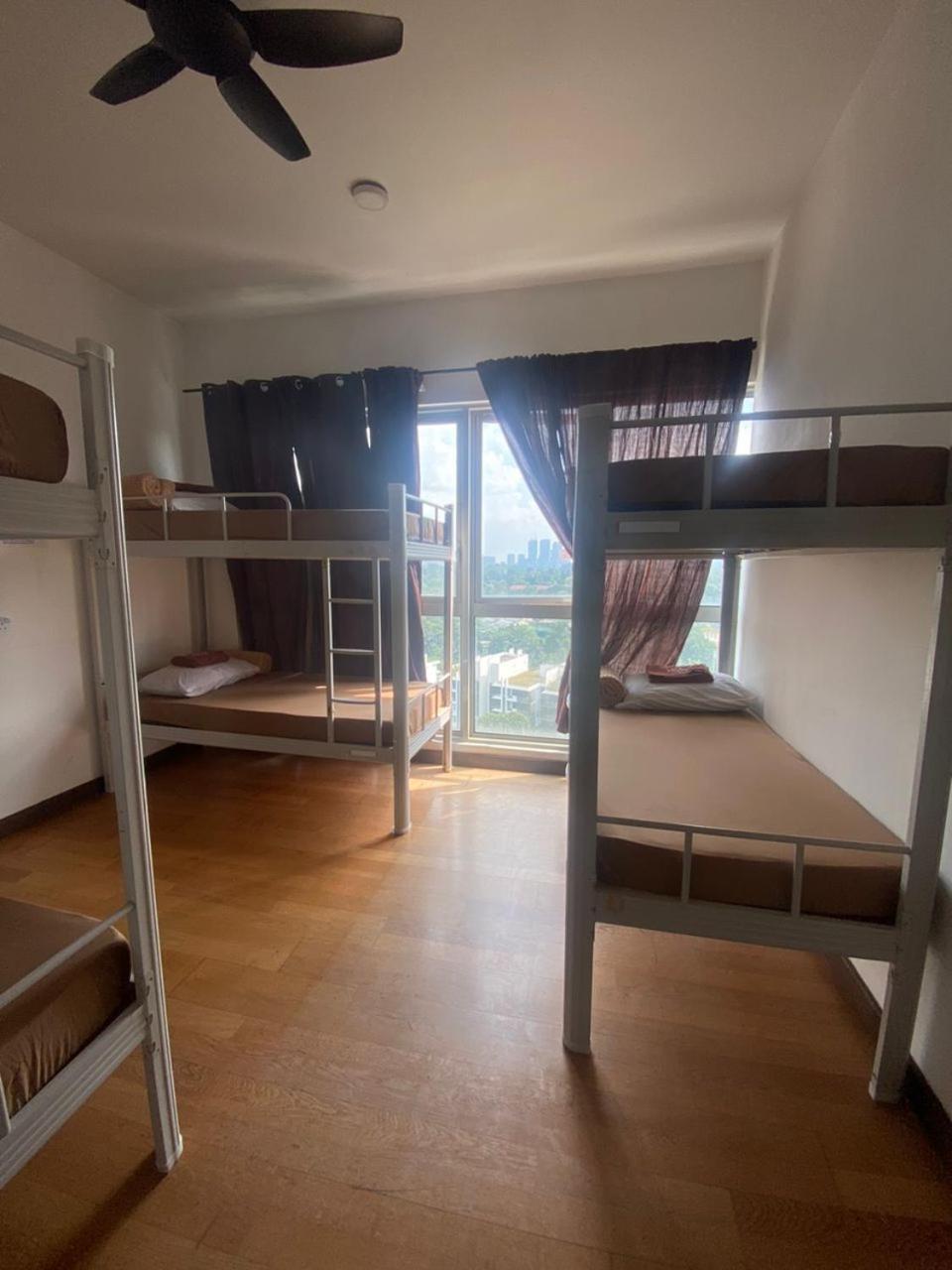 Regalia Exclusive Hostel Kuala Lumpur Esterno foto