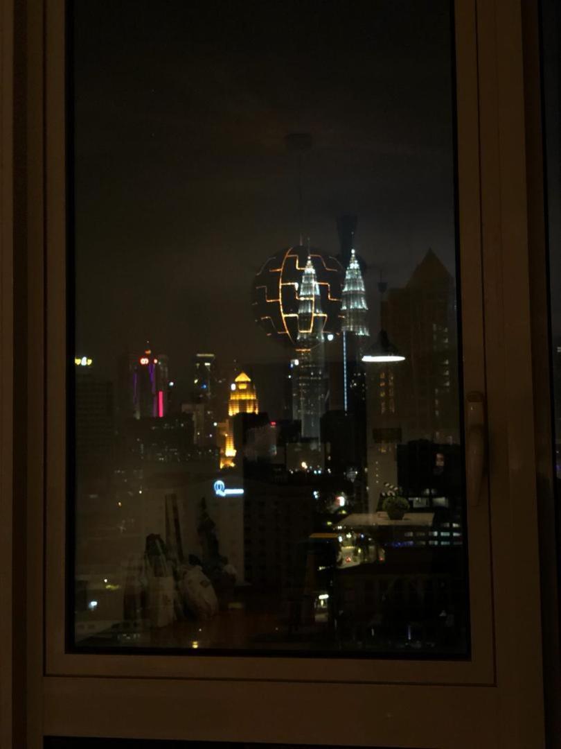 Regalia Exclusive Hostel Kuala Lumpur Esterno foto