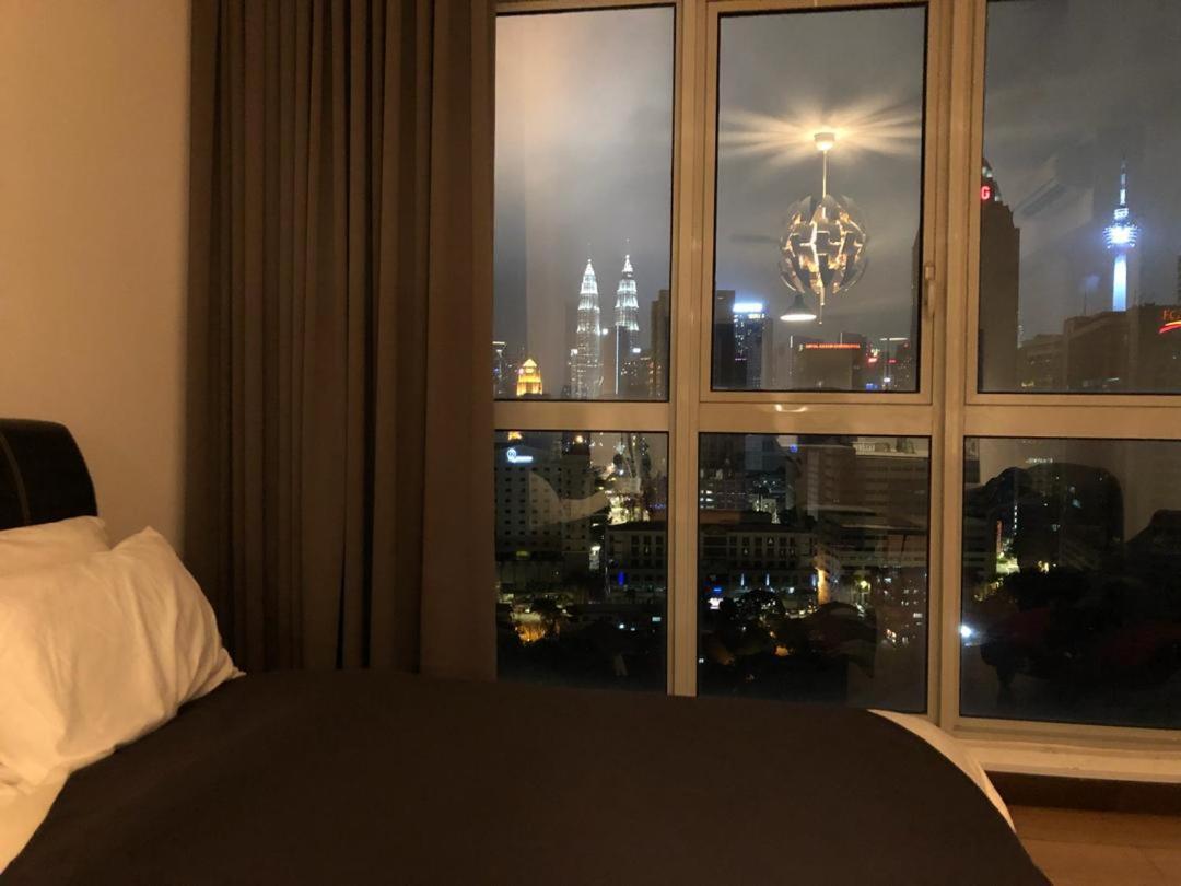 Regalia Exclusive Hostel Kuala Lumpur Esterno foto