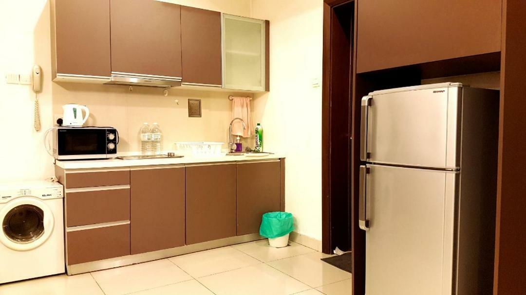 Regalia Exclusive Hostel Kuala Lumpur Esterno foto
