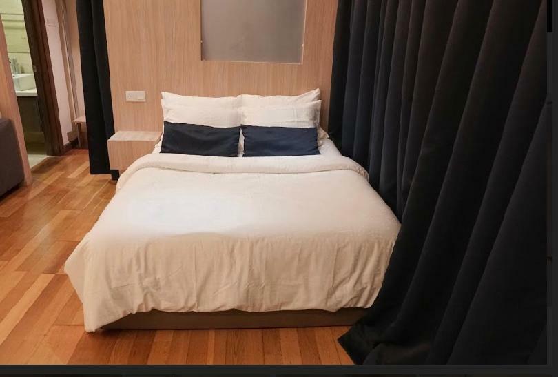 Regalia Exclusive Hostel Kuala Lumpur Esterno foto