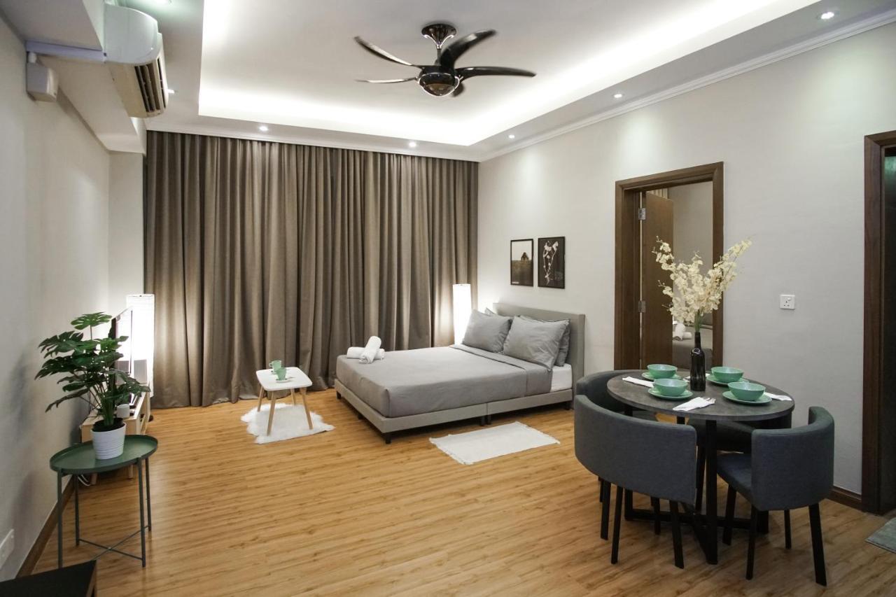 Regalia Exclusive Hostel Kuala Lumpur Esterno foto